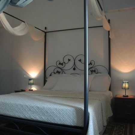 Antica Masseria Carparelli Guest House Ostuni Exterior foto