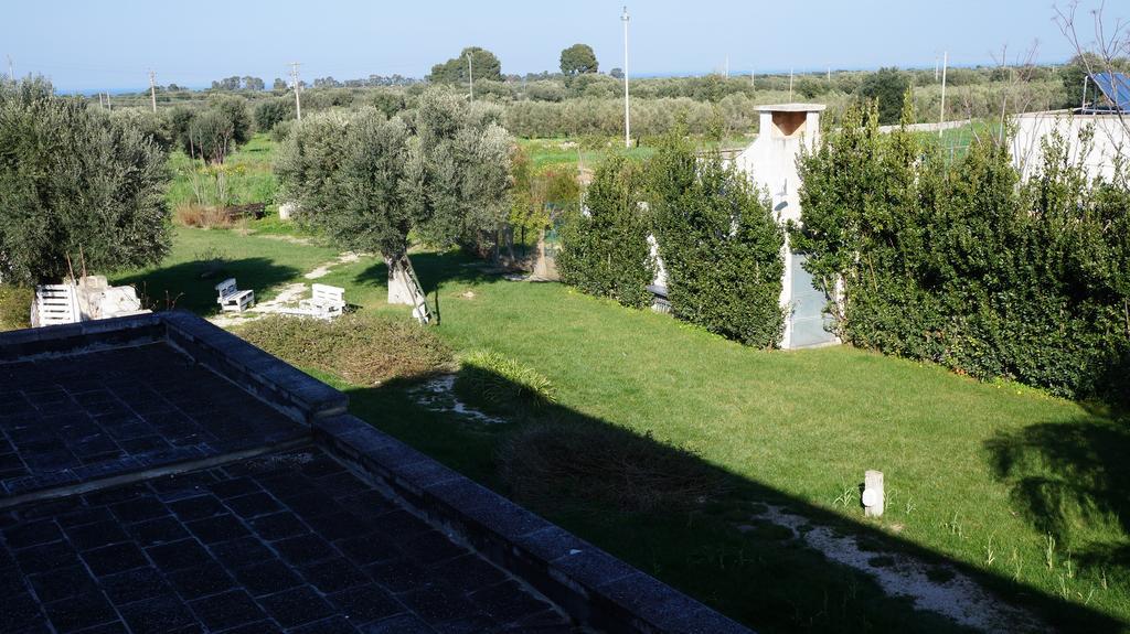 Antica Masseria Carparelli Guest House Ostuni Exterior foto