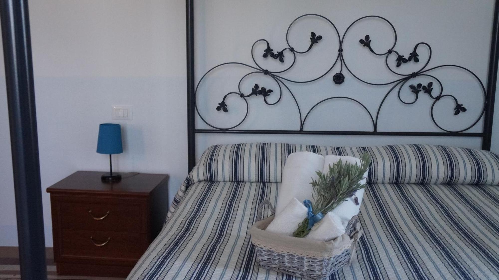 Antica Masseria Carparelli Guest House Ostuni Exterior foto